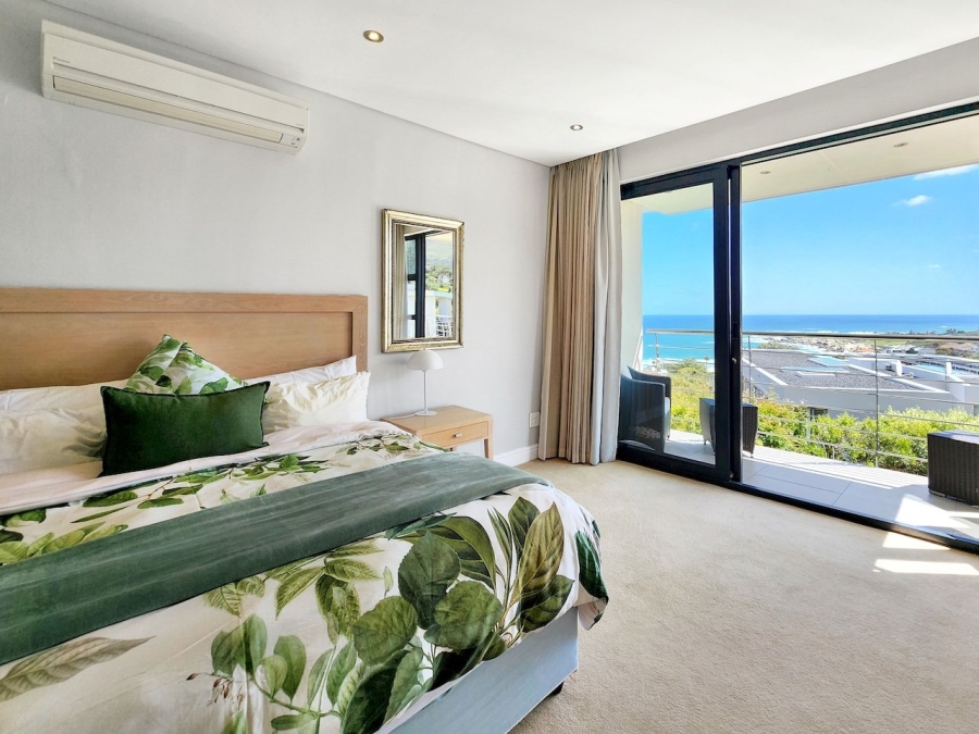 To Let 7 Bedroom Property for Rent in Camps Bay Western Cape